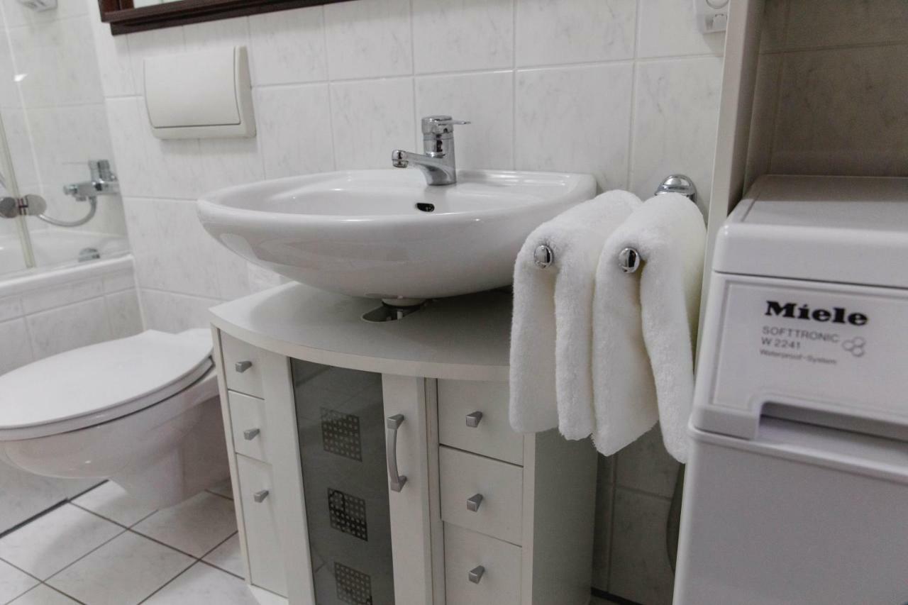 Luxury Flat Between Cologne And Bonn And Phantasialand Bruhl เวสเซลลิง ภายนอก รูปภาพ