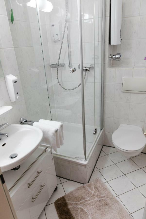 Luxury Flat Between Cologne And Bonn And Phantasialand Bruhl เวสเซลลิง ภายนอก รูปภาพ